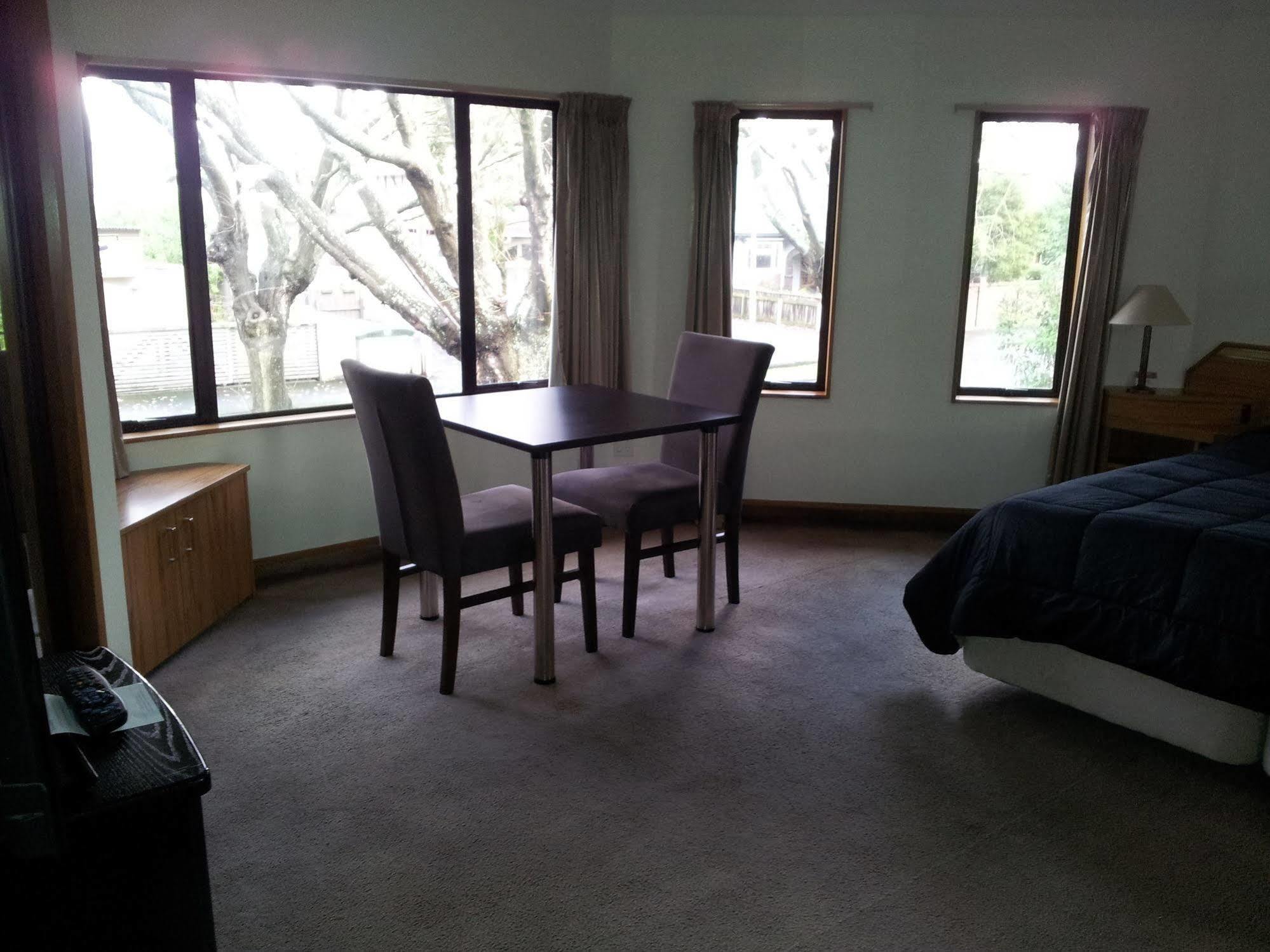 Fitzherbert Castle Motel Palmerston North Ngoại thất bức ảnh